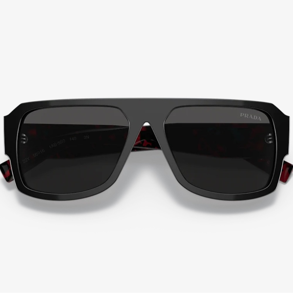 Sunglass Prada, collection spring/summer 2022